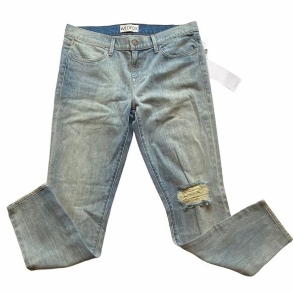 Wildfox Blue Slim Distressed Light Wash Jeans Straight Casual Denim NEW Size 31 - Picture 4 of 9
